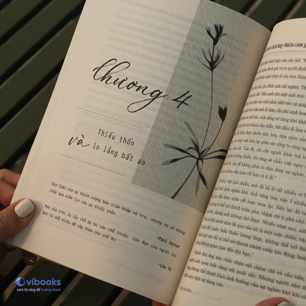  Phía Cuối Con Đường Hoa Đang Nở 