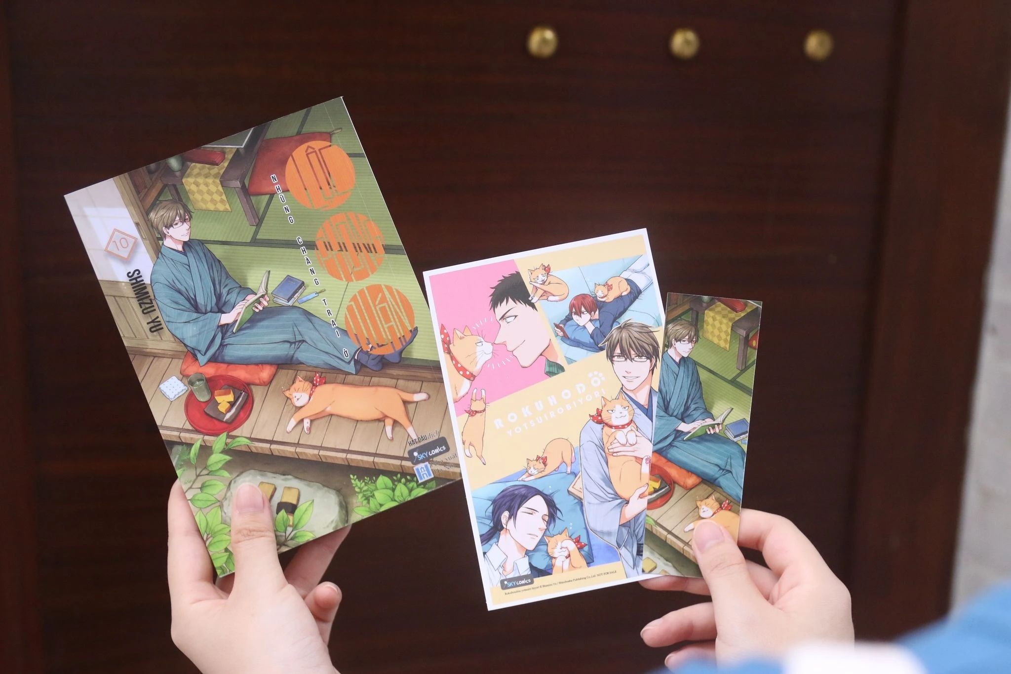  Những Chàng Trai Ở Lộc Phong Quán - Tập 10 - Tặng Kèm Bookmark 2 Mặt + 1 Postcard Ngẫu Nhiên 