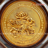  Quà Tặng Doanh Nghiệp Tranh Hoa Sen khung bát giác kích thước 32 x 40 cm; đường kính 20 cm mạ vàng 24K 