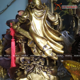  Quà Tặng Phong Thủy Tượng Quan Công đồng vàng kích thước 64 x 30 x 15 cm 