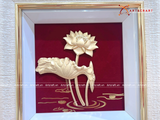  Quà Tặng Doanh Nghiệp Tranh Hoa Sen kích thước 20 x 20 cm dát vàng 