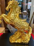  Quà Tặng Sếp Tượng Mã Đáo Thành Công dát vàng 24K kích thước 17 x 13 x 7 cm 