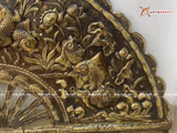  Quà Tân Gia Tranh quạt đồng Cửu Ngư Quần Hội kích thước 120x60cm nền đen màu mộc 
