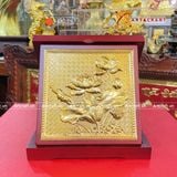  Quà Tặng Doanh Nghiệp Tranh Hoa Sen kích thước 23 x 23 cm mạ vàng 24K 