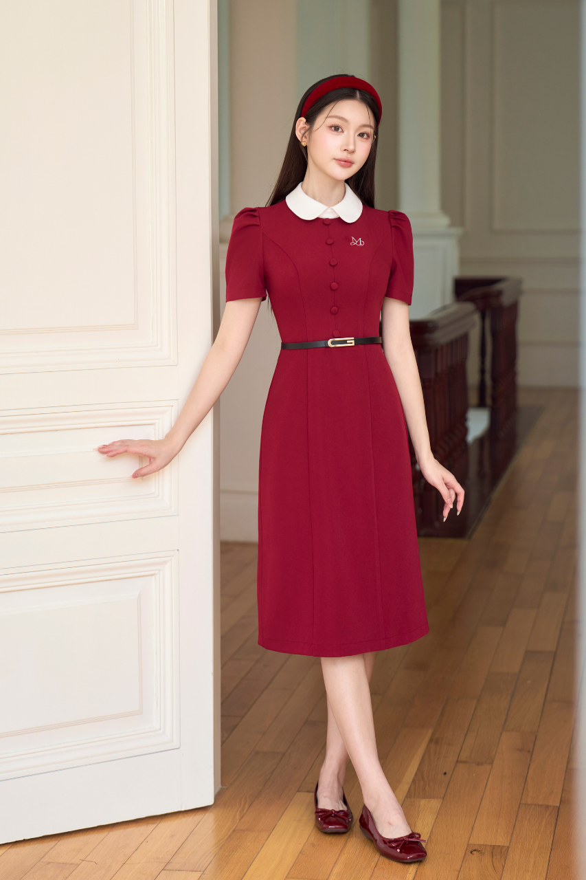 Váy nữ dáng A dài màu đỏ cổ sen trắng tay bồng thêu họa tiết trang trí đính cúc bọc YAME YV631