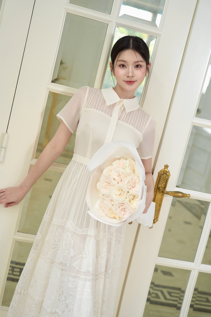 Váy nữ dáng dài tùng xòe vải ren guipure có họa tiết cổ sơ mi tay ngắn giả đai cách điệu YAME YV655