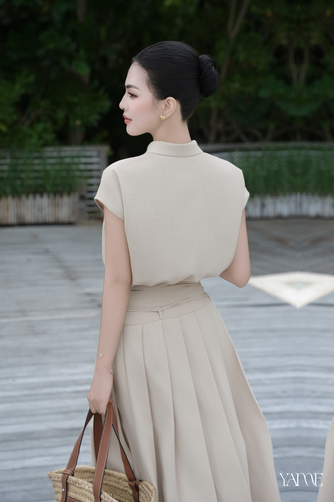 Chân váy xếp ly kèm dây đai hoa YAME YCV699