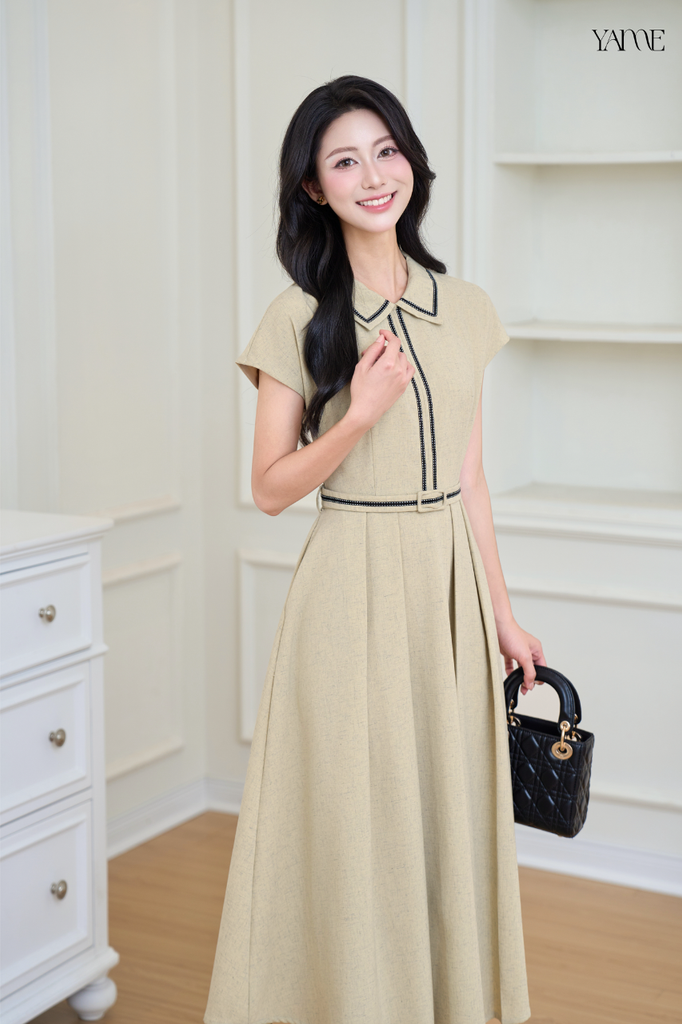 Váy nữ dáng A xoè nhẹ tay chờm vai cổ vạt nhọn viền đen tạo điểm nhấn kèm đai thắt eo YAME YV629