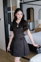 Váy nữ dáng A đính nơ cổ tròn cut-out giọt nước ngắn tay vải tafta YAME YV447
