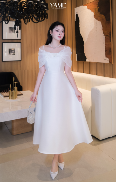 Váy nữ dáng xoè trễ vai điểm nhấn phần tơ đính đá phủ vai vải tafta YAME YV446