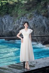 Váy nữ dáng dài vải tơ óng tay chờm cổ V đính cúc tùng xếp ly YAME YV400