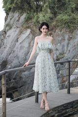 Váy nữ dáng dài hai dây bản nhỏ nhún bèo ngực vải đũi trắng ép hoa xanh mặc hè YAME YV398
