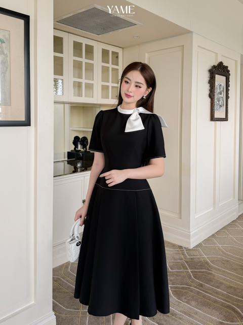 Váy nữ dáng xoè phối cổ trắng cài nơ vải tháo rời tùng trần chỉ phối YAME YV284