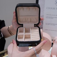 Hộp Trang Sức Vuông Cao Cấp CHAM JEWELRY