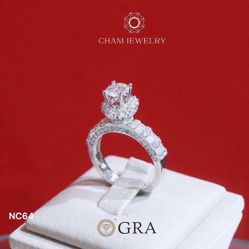 Nhẫn NC64 CHAM JEWELRY, Full Kim Cương Moissanite, Chủ 5.4mm (Barcode ONNU86)