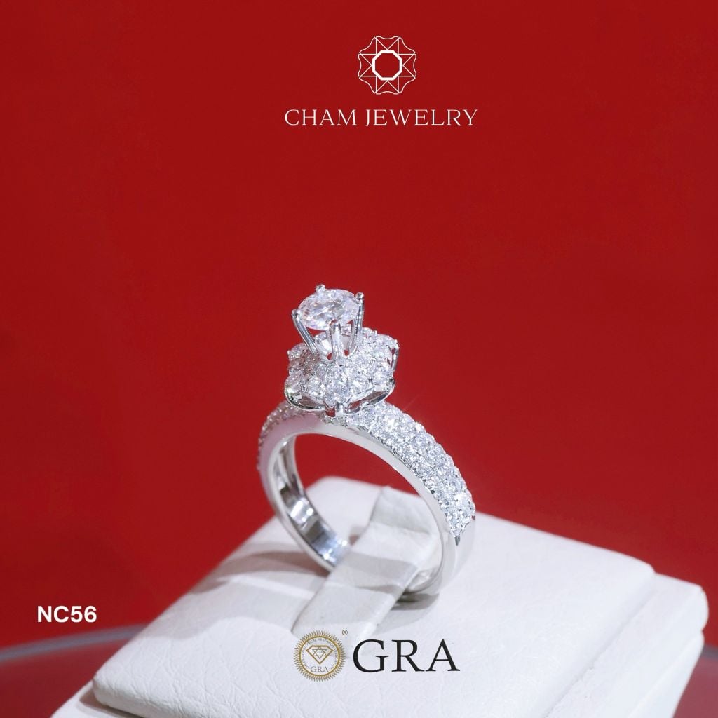 Nhẫn NC56 CHAM JEWELRY, Full Kim Cương Moissanite Chủ 5.0mm (Barcode ONNU31).