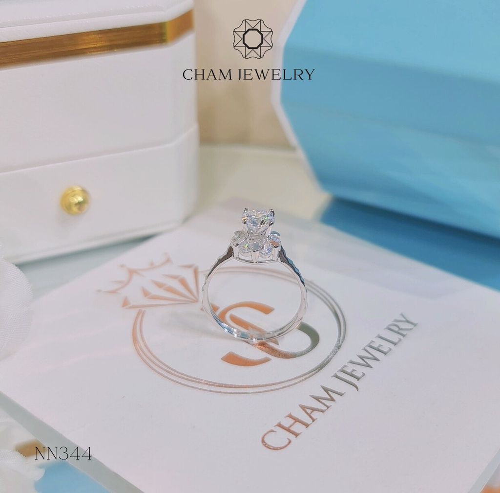 Nhẫn NN344 CHAM JEWELRY, Nhẫn HaLo Xoàn Hoa Chủ 5.5mm ( Barcode TNN1247).