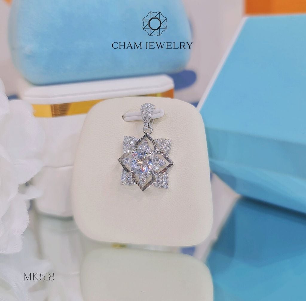 Mặt Dây Chuyền MK518 CHAM JEWELRY, Chủ 7.0ly (Barcode TMA1653).