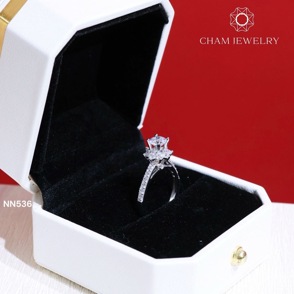 Nhẫn Nữ NN536 CHAM JEWELRY, Chủ 5.5mm (Barcode TNN1499)