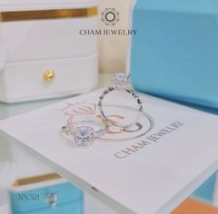 Nhẫn NN321 CHAM JEWELRY, Xoàn Vuông 5.0mm (Barcode TNN1225).