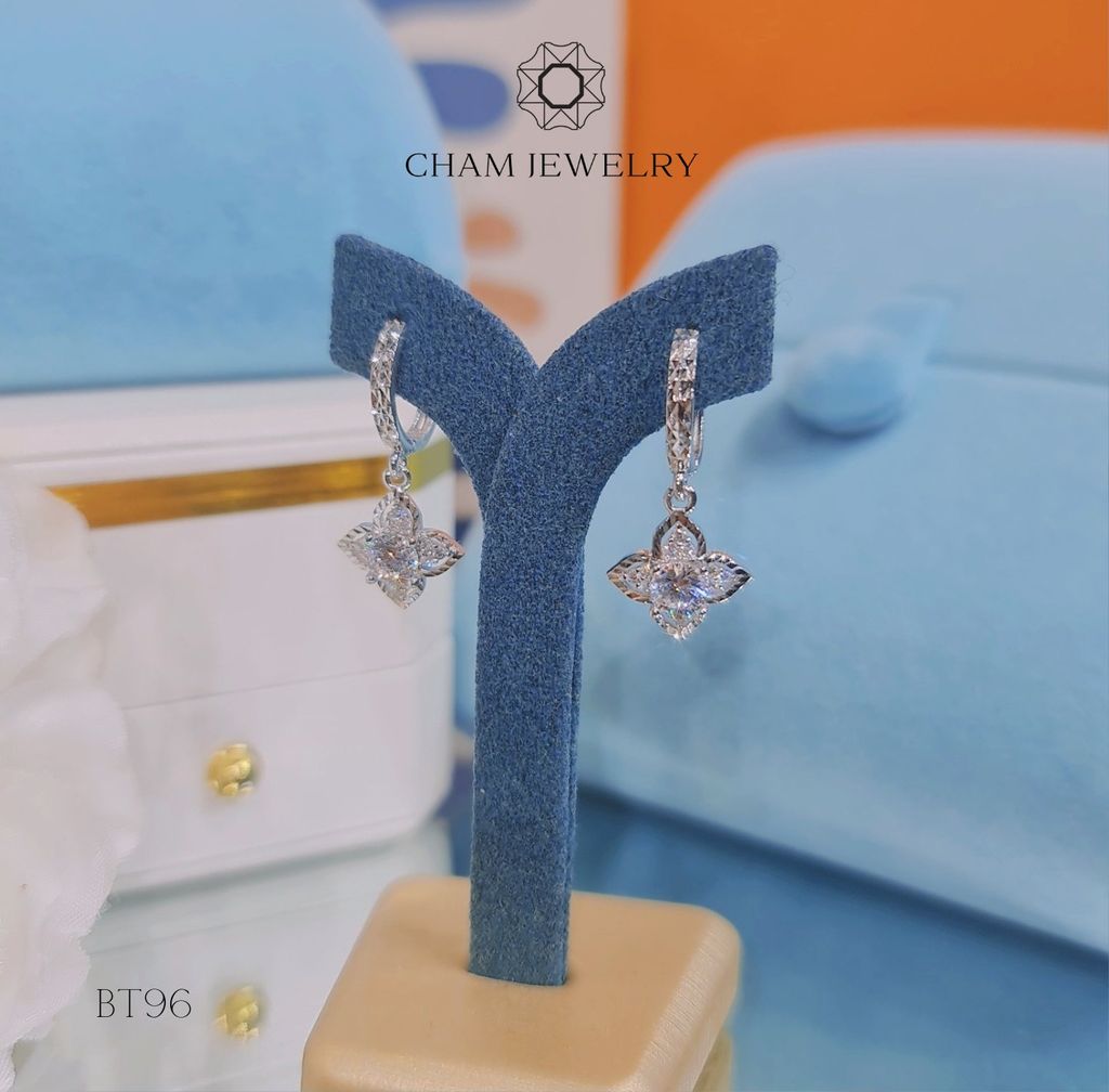 Hoa Tai BT96 CHAM JEWELRY , Chủ 5.0mm (Barcode TBT742).
