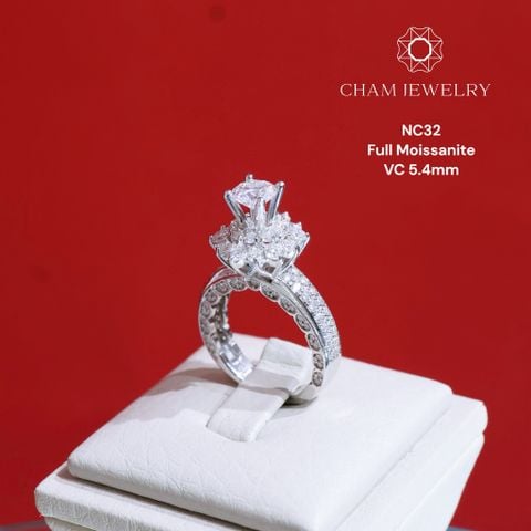 Nhẫn NC32 CHAM JEWELRY, Chủ 5.4mm Full Moissanite Cao Cấp (Barcode TKNUM25 - TVM118).