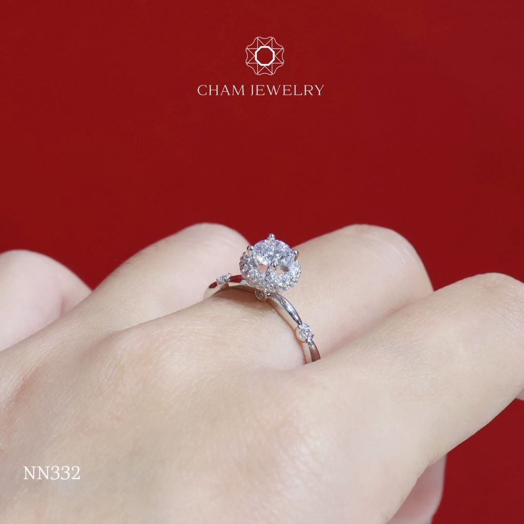 Nhẫn NN332 CHAM JEWELRY, HaLo Xoàn Chủ 5mm ( Barcode TNN1143).