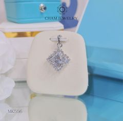 Mặt Dây Chuyền MK556 CHAM JEWELRY , Mặt Vuông Hoa Chủ 6.0mm .