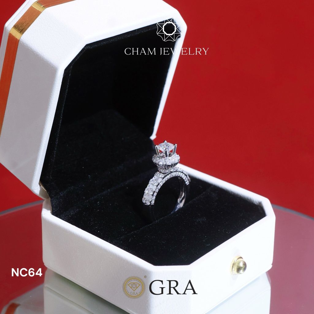 Nhẫn NC64 CHAM JEWELRY, Full Kim Cương Moissanite, Chủ 5.4mm (Barcode ONNU86)