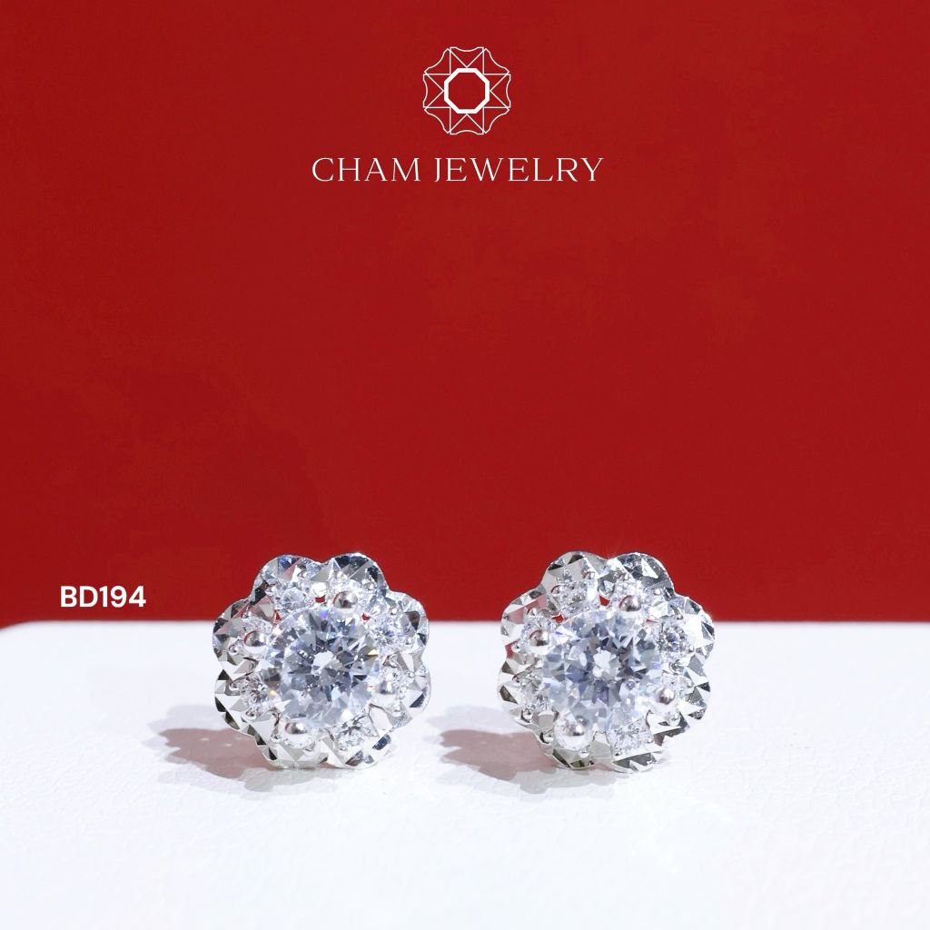 Hoa Tai CHAM JEWELRY BD194, Xoàn Hoa Chạm Máy Chủ 4.5mm ( Barcode TBD1109).