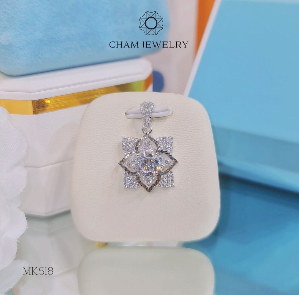 Mặt Dây Chuyền MK518 CHAM JEWELRY, Chủ 7.0ly (Barcode TMA1653).