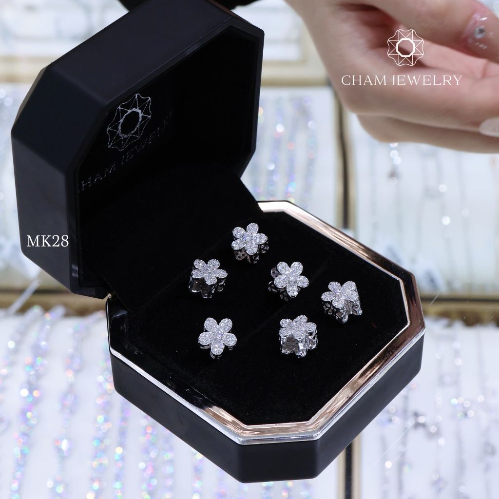 Mặt Dây Chuyền MK28 CHAM JEWELRY, 5 Hoa (Barcode TCH02)