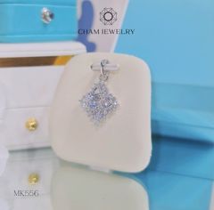Mặt Dây Chuyền MK556 CHAM JEWELRY , Mặt Vuông Hoa Chủ 6.0mm .