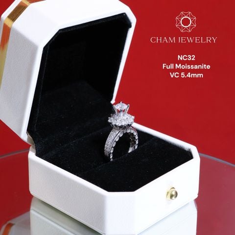 Nhẫn NC32 CHAM JEWELRY, Chủ 5.4mm Full Moissanite Cao Cấp (Barcode TKNUM25 - TVM118).