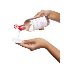 Nước tẩy trang Bioderma Sensibio H2O Soothing Micellar Water Cleanser dành cho da nhạy cảm 100ml