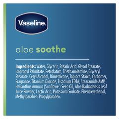 Sữa dưỡng thể Vaseline Intensive Care Aloe Soothe 225ml