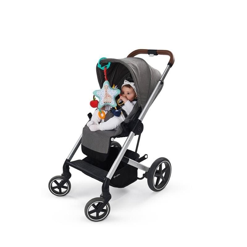 Hoạt động của ngôi sao Sophie la hươu cao cổ