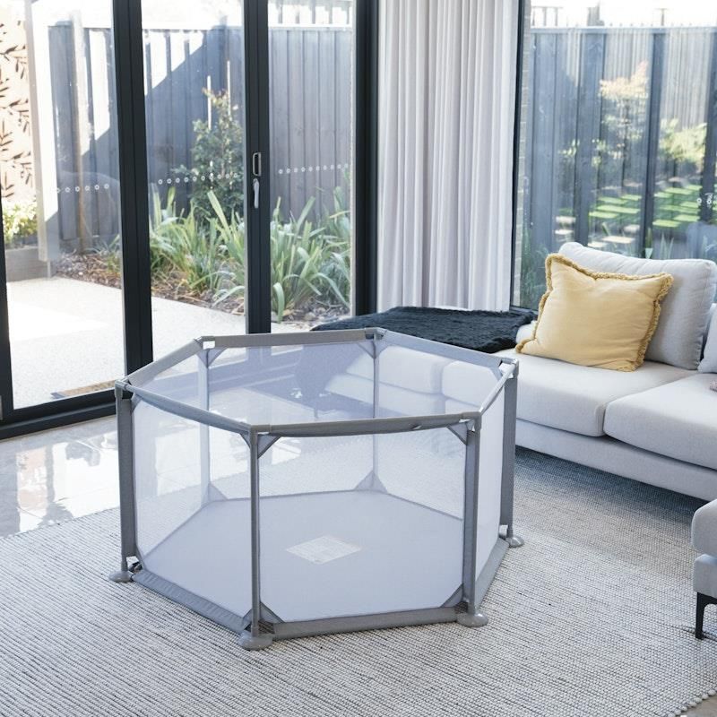 Hoạt động chăm sóc trẻ em Den Grey