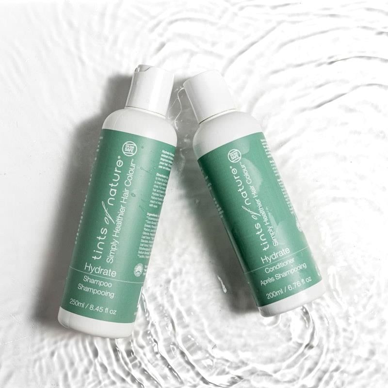 Dầu xả Tints of Nature Hydrate 200ml 1 sản phẩm