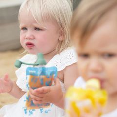 Bộ thìa và vòi đựng thức ăn cho bé Cherub - Bộ màu xanh lam và xanh lá cây xô thơm