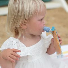 Bộ thìa và vòi đựng thức ăn cho bé Cherub - Bộ màu xanh lam và xanh lá cây xô thơm