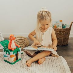 Bộ quà tặng thời gian học tập cho trẻ mới biết đi Mizzie The Kangaroo