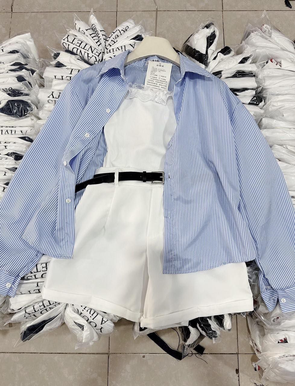  Set 3 chi tiết sơ mi quần sooc áo bèo cổ B34 