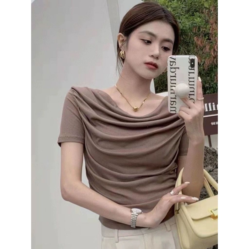  Áo cổ trễ nhún eo B18 