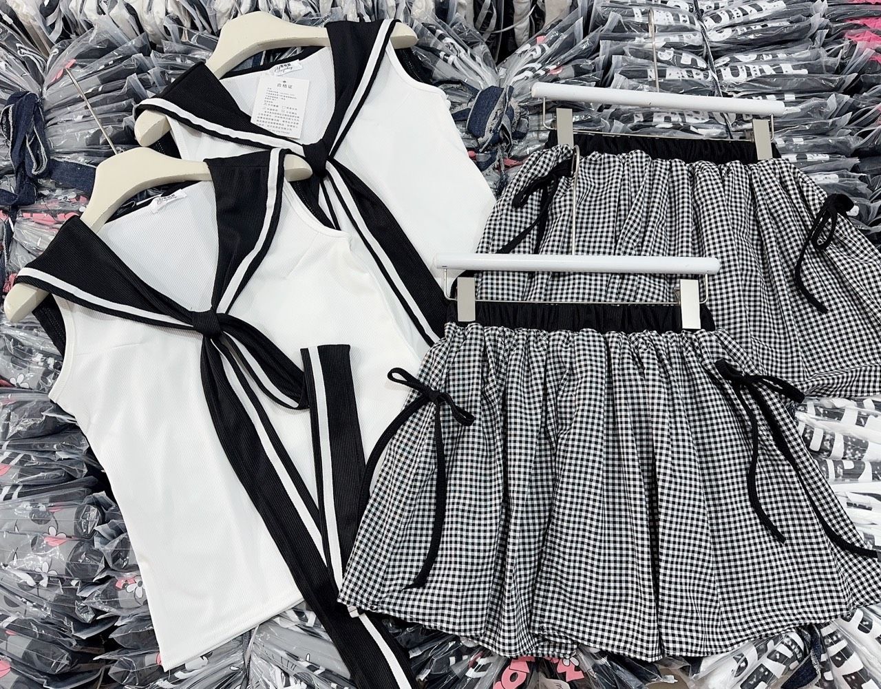  B99-set áo váy thuỷ thủ chân váy kẻ siu hot hit 