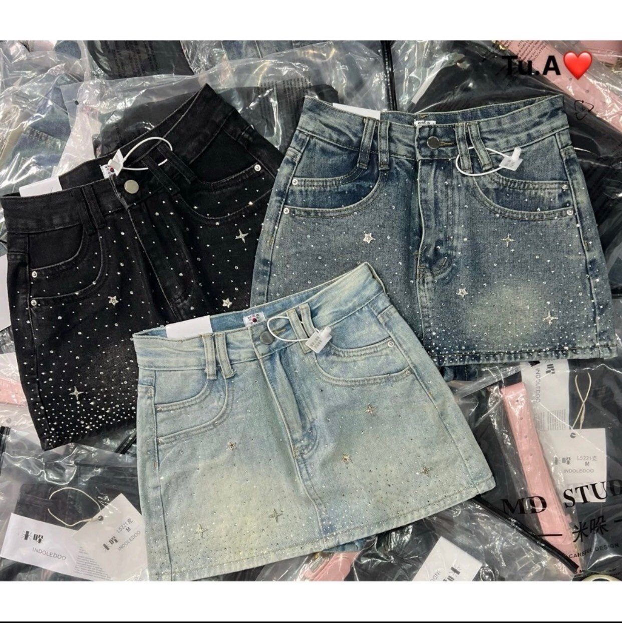  Quần bò đính đá MIUMIU H5 