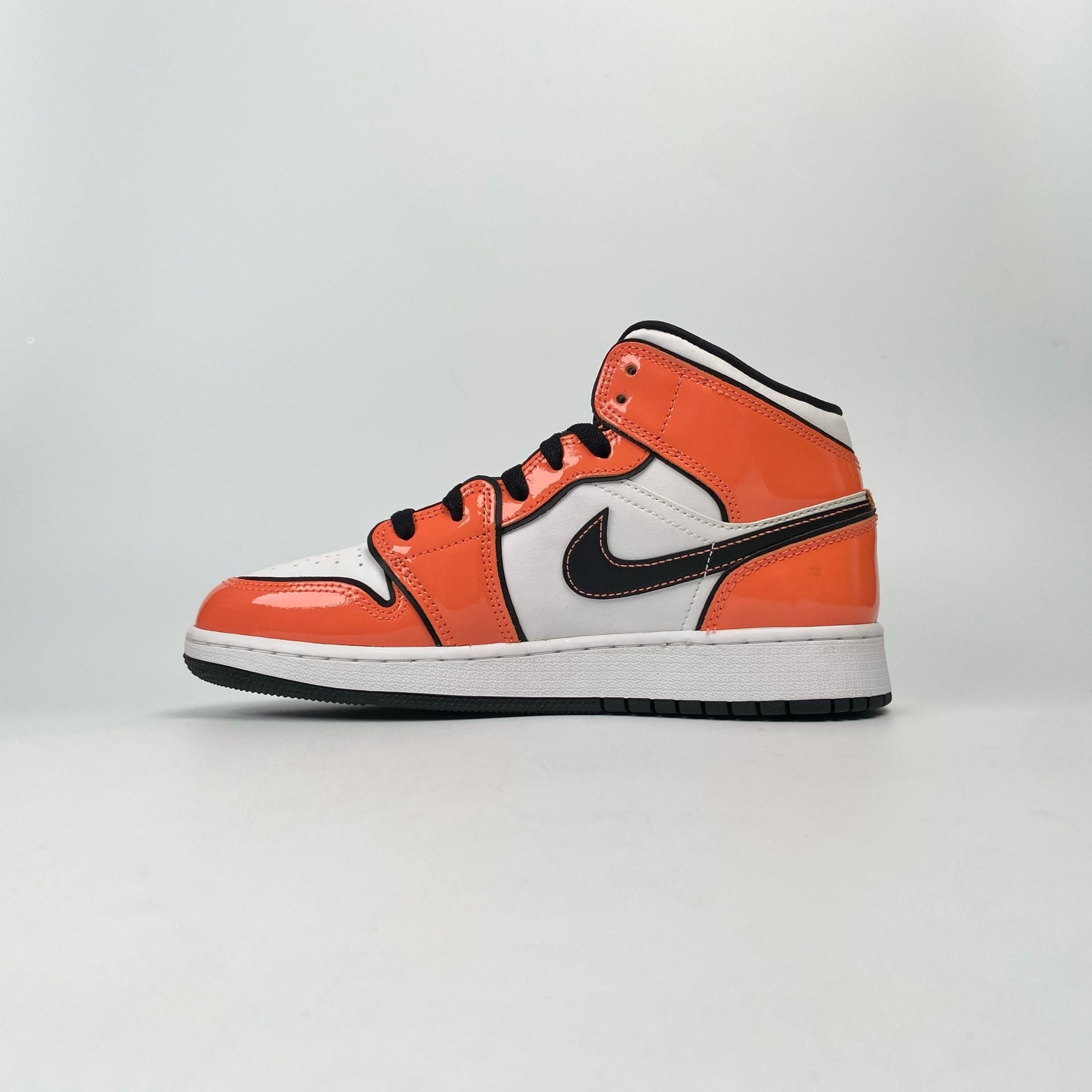  NIKE AIR JORDAN 1 MID SE TURF ORANGE BQ6931 802 
