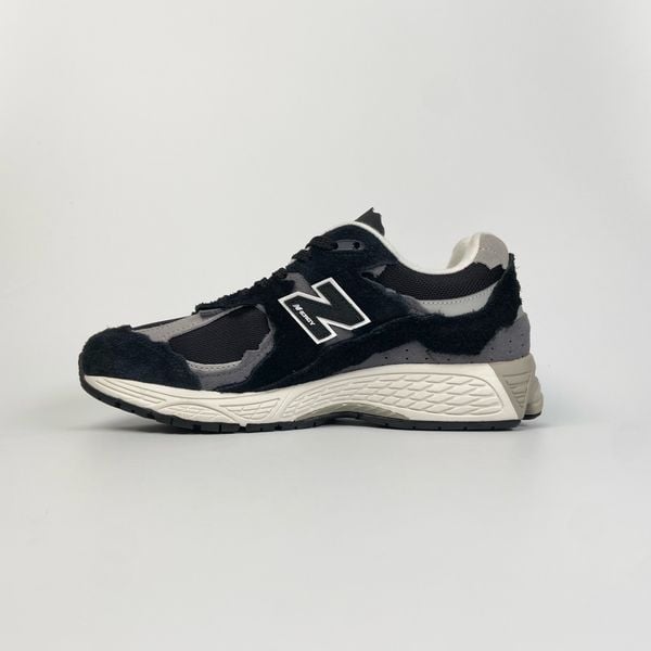  NEW BALANCE 2002R PROTECTION PACK – BLACK GREY M2002RDJ 