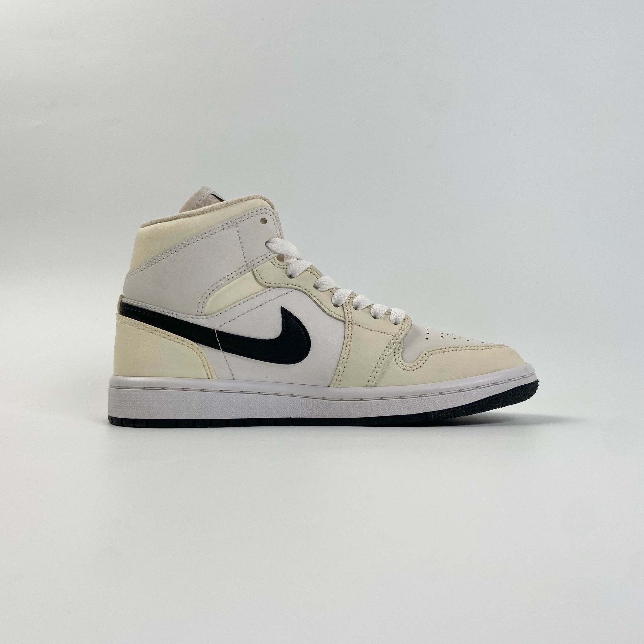  NIKE WMNS AIR JORDAN 1 MID COCONUT MILK BQ6472-121 