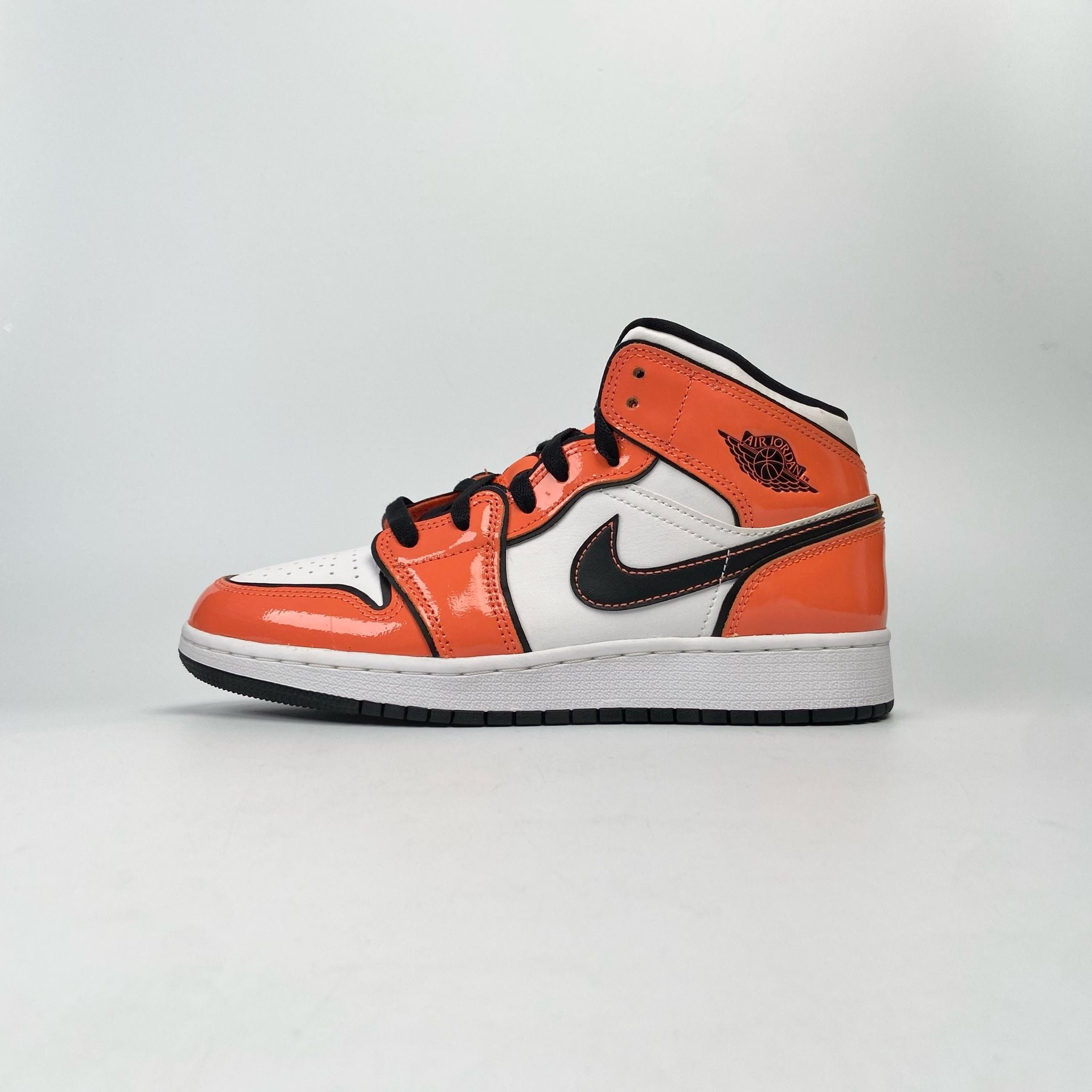  NIKE AIR JORDAN 1 MID SE TURF ORANGE BQ6931 802 